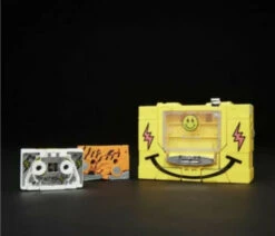 Hasbro Transformers Generations J Balvin Balvintron Energia Buzzsaw And Vibras Stripes 3-PackAction Figure -Model Figures Shop 00195166122632b