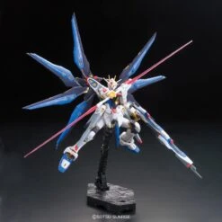 Bandai Gundam 1/144 RG #14 Seed Destiny ZGMF-X20A Strike Freedom Gundam Model Kit -Model Figures Shop 4543112851390e