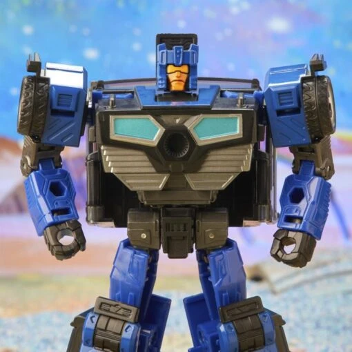 Hasbro Transformers Generations Legacy Deluxe Class Crankcase Action Figure - Image 4