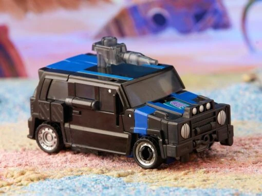 Hasbro Transformers Generations Legacy Deluxe Class Crankcase Action Figure - Image 5