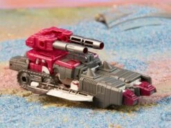 Hasbro Transformers Generations Legacy Deluxe Class Skullgrin Action Figure 12 Hasbro Transformers Generations Legacy Deluxe Class Skullgrin Action Figure -Model Figures Shop 5010994120399f