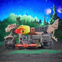 Hasbro Transformers Generations Legacy Evolution Deluxe Class Crashbar Action Figure 11 Hasbro Transformers Generations Legacy Evolution Deluxe Class Crashbar Action Figure -Model Figures Shop 5010994202262e