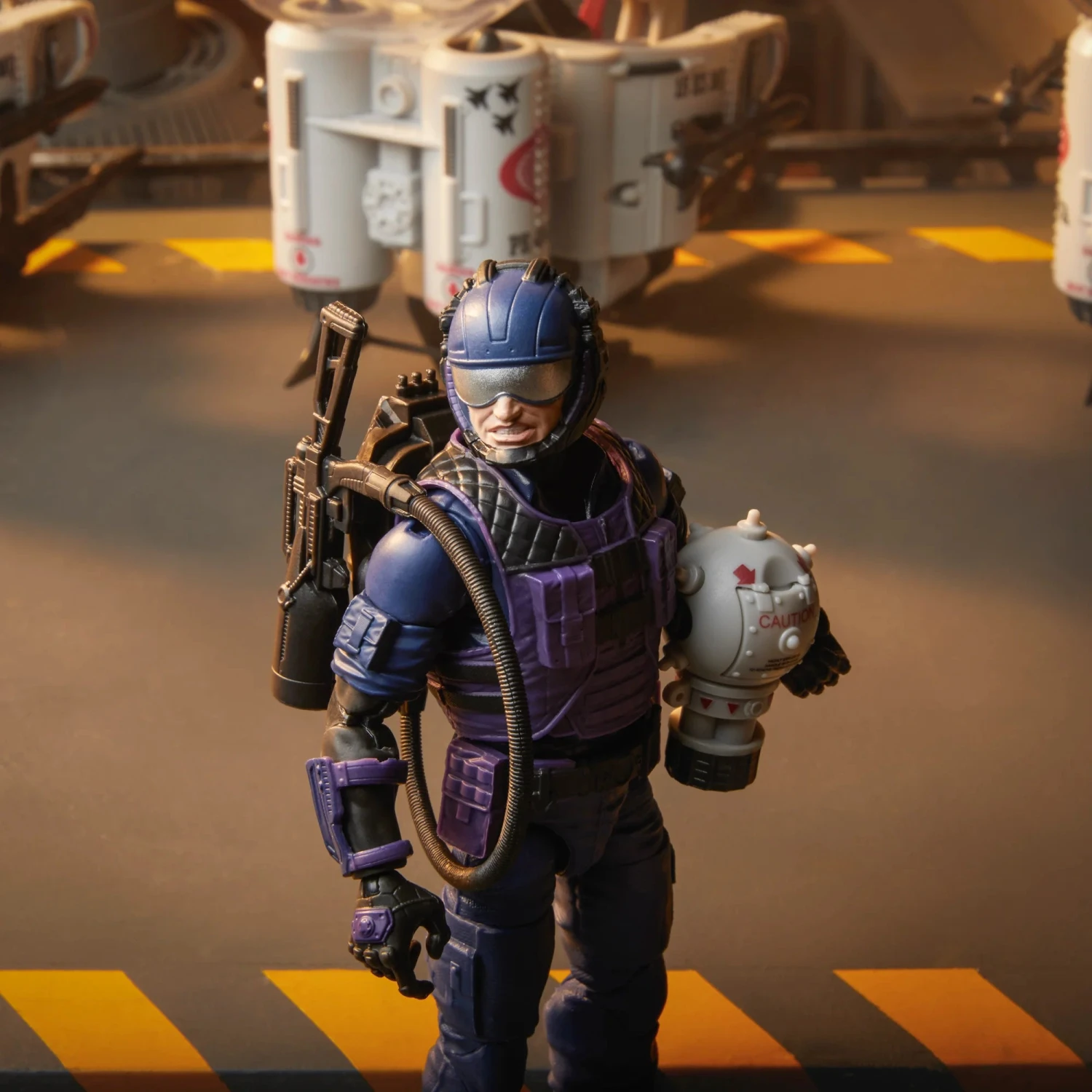 Hasbro G.I. Joe Classified Series Tele-Viper & Cobra Flight Pod (Trubble Bubble) Action Figure And Vehicle 6 Hasbro G.I. Joe Classified Series Tele-Viper & Cobra Flight Pod (Trubble Bubble) Action Figure And Vehicle - Image 4