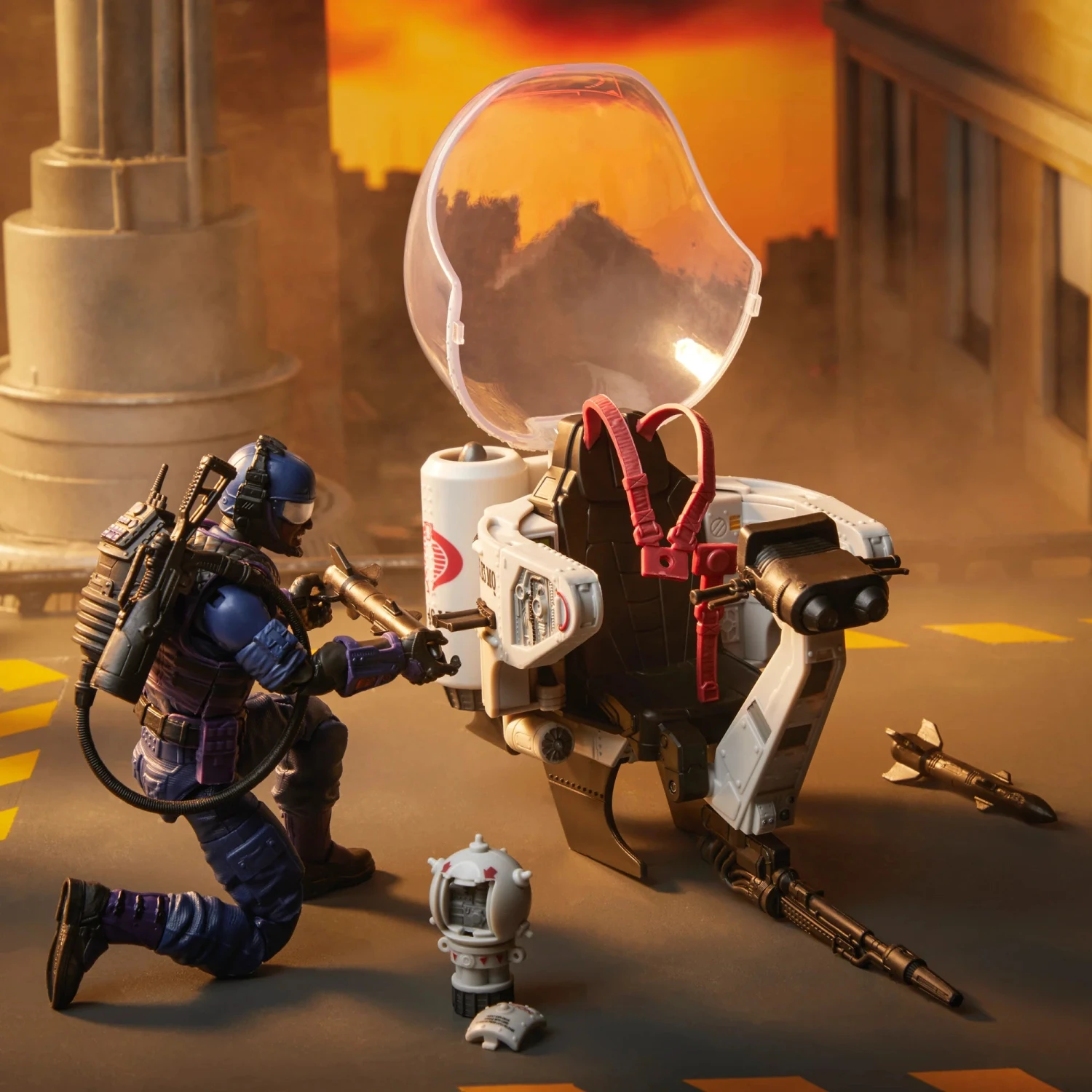 Hasbro G.I. Joe Classified Series Tele-Viper & Cobra Flight Pod (Trubble Bubble) Action Figure And Vehicle 8 Hasbro G.I. Joe Classified Series Tele-Viper & Cobra Flight Pod (Trubble Bubble) Action Figure And Vehicle - Image 6